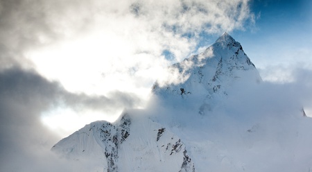 Carbon Fibre vs. Aluminium Trekking Poles: An In-Depth Test on the Pennine Way