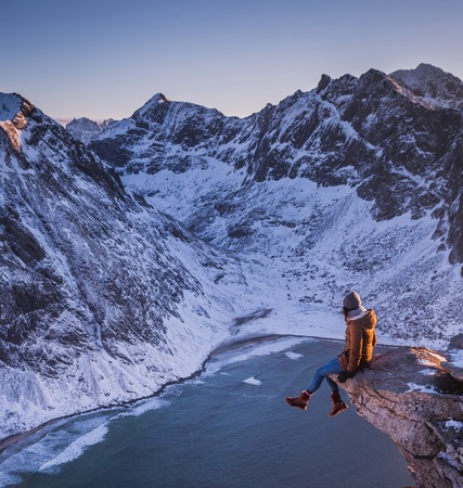 Dealing with Snake and Wildlife Encounters: First Aid for British Hikers
